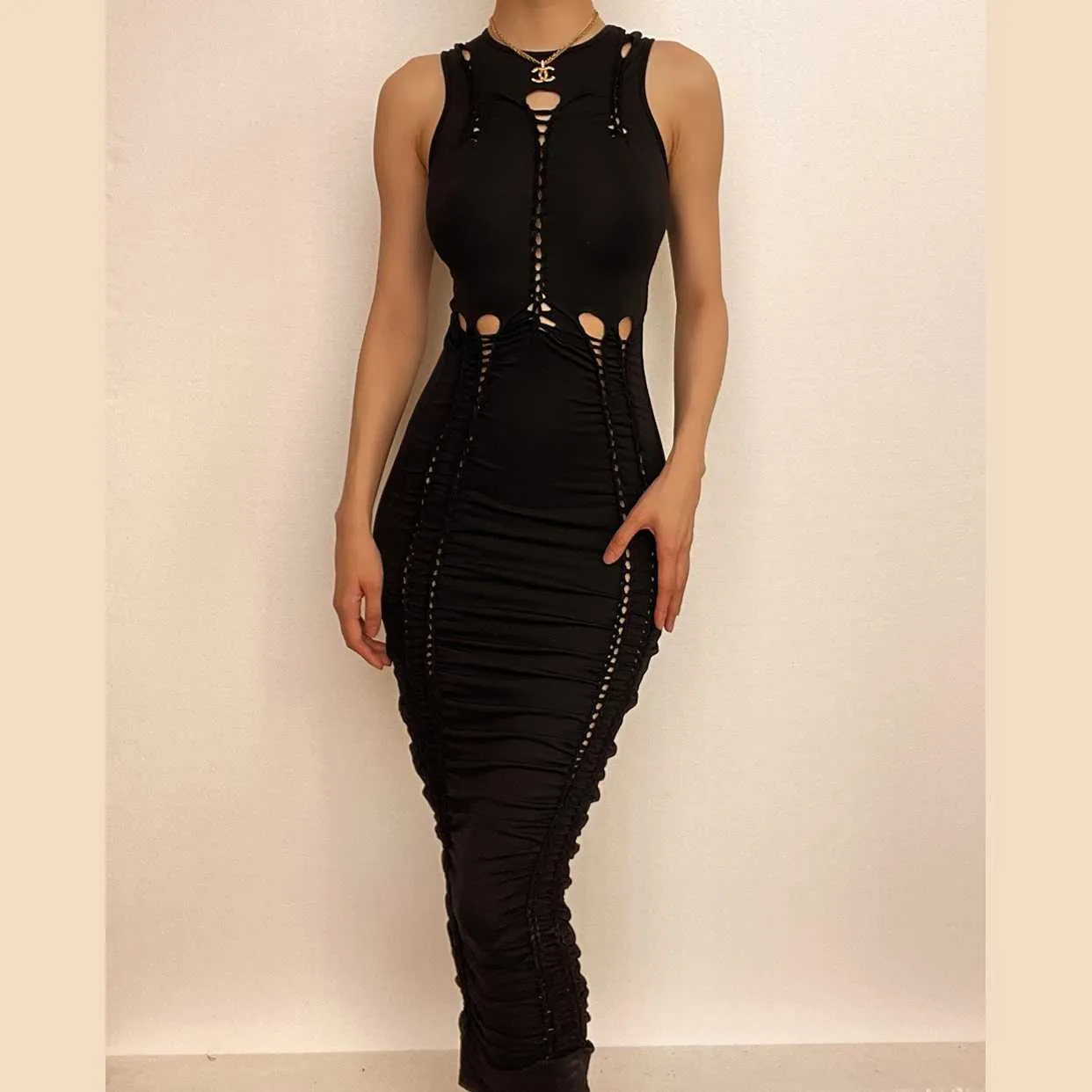 BerriesJam - Crewneck Sleeveless Hollow Out Ruched Cut Out Maxi Dress
