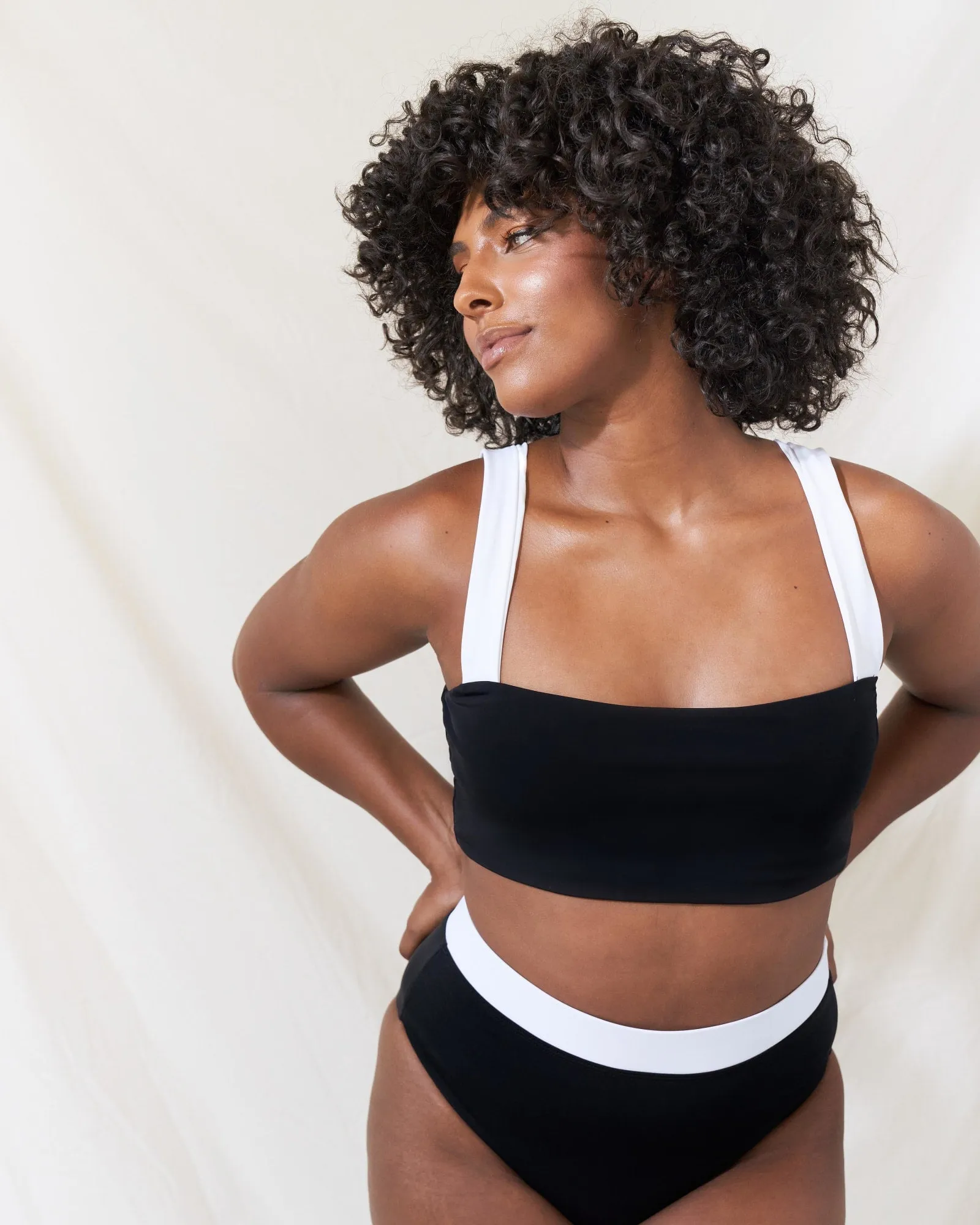 CURRENT TOP | BLACK