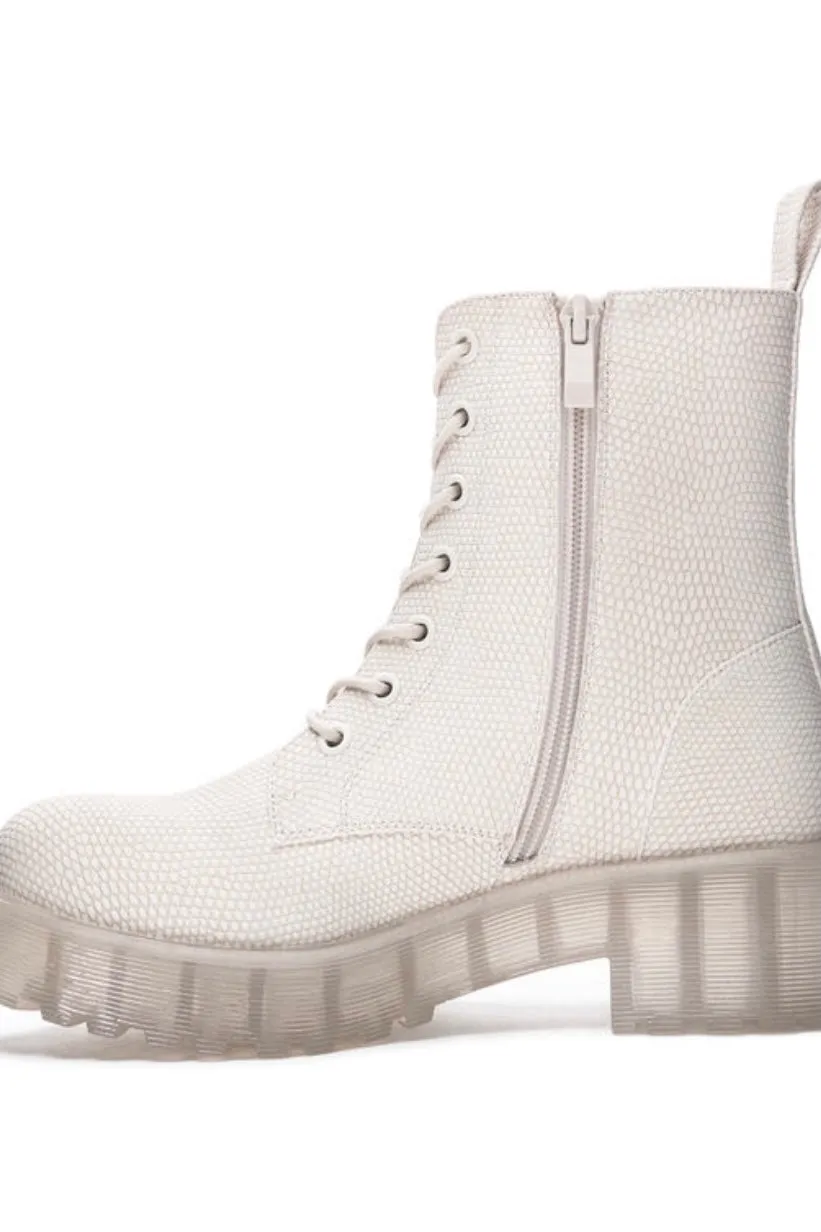 Dirty Laundry Mazzy Boots (Natural)