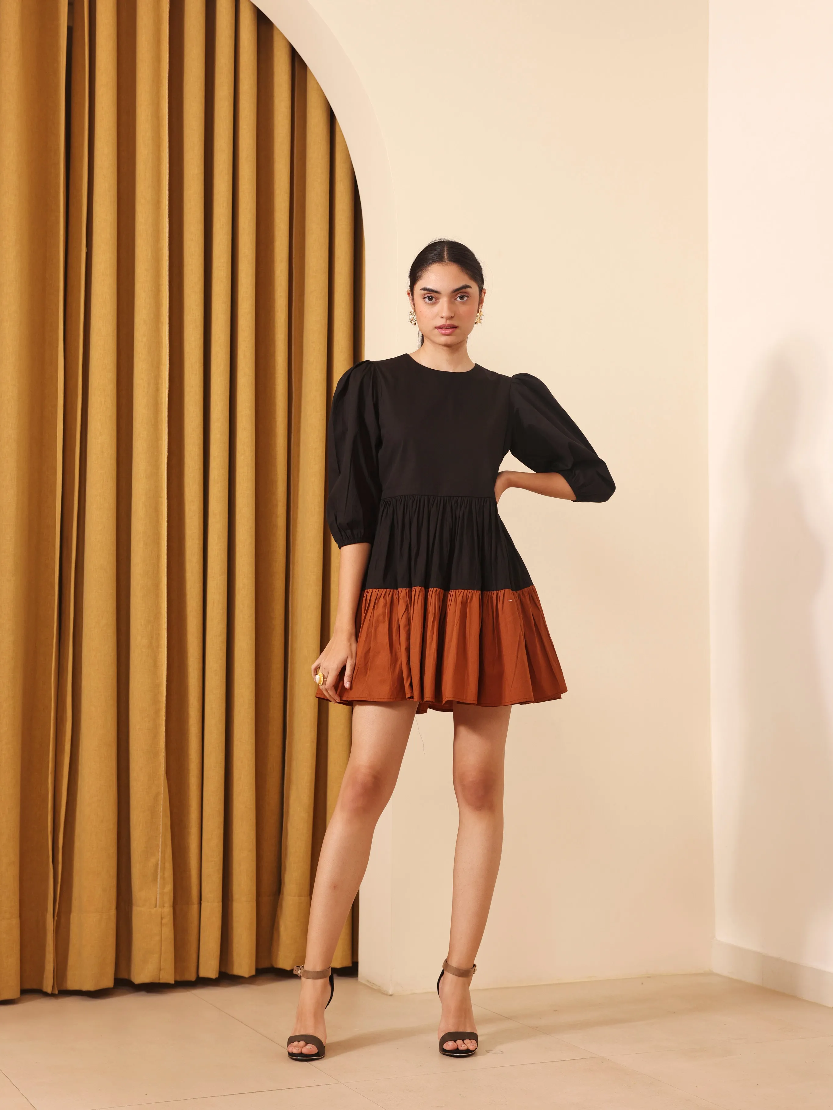 Flair Dress (Black)