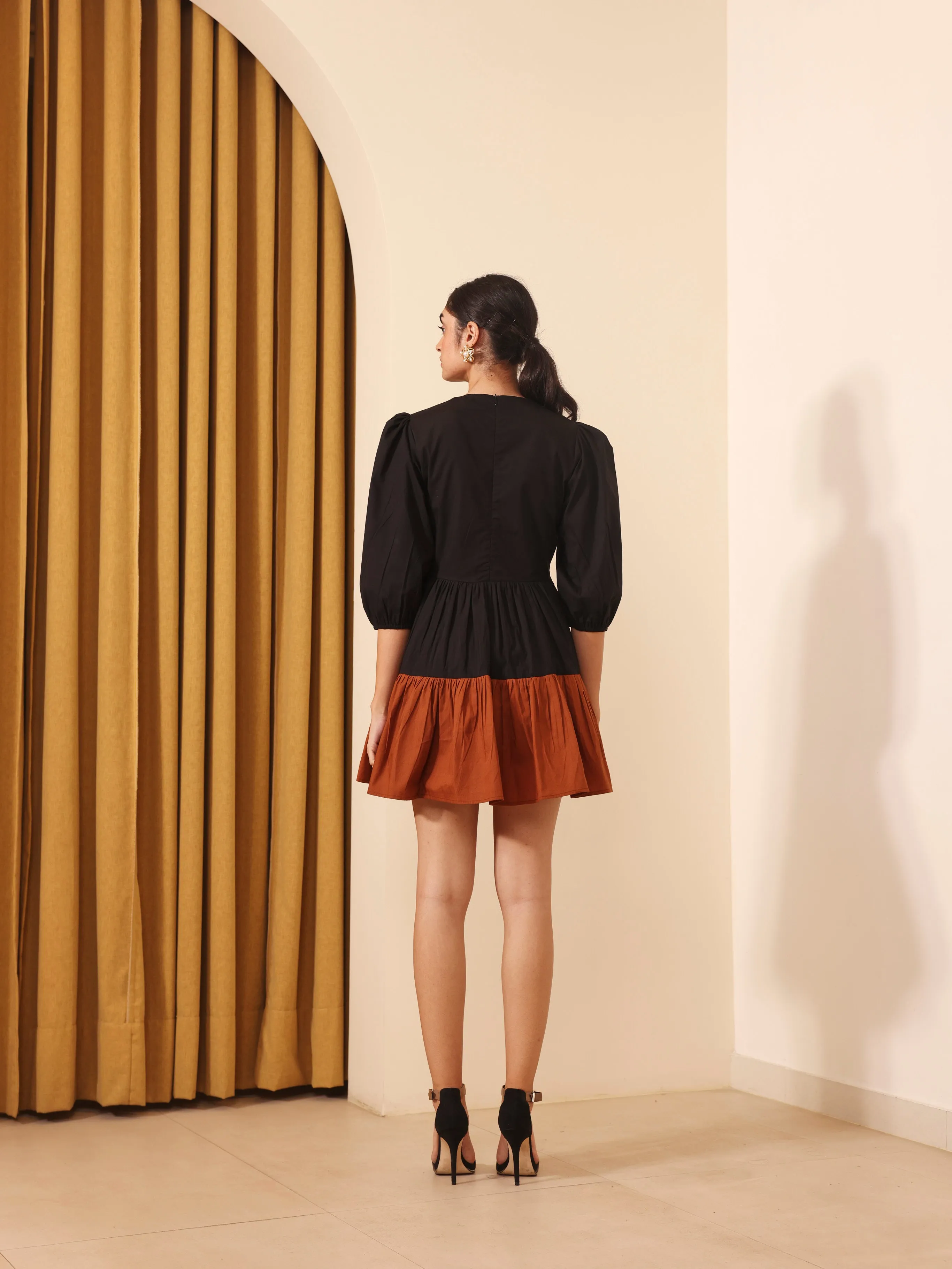 Flair Dress (Black)