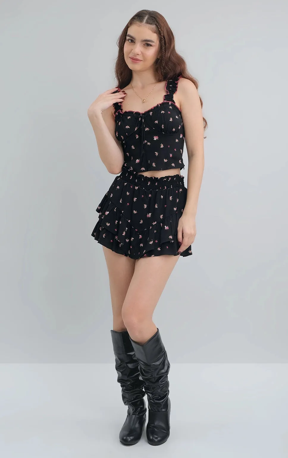 FLORAL TIERED FLOWY SHORTS