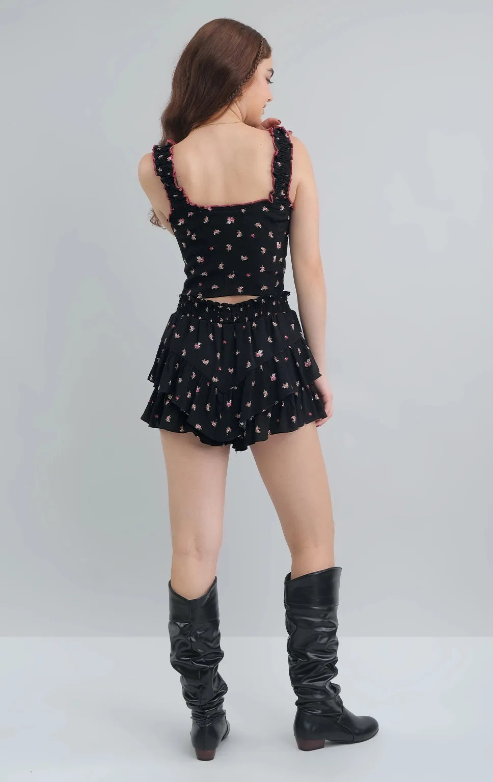 FLORAL TIERED FLOWY SHORTS