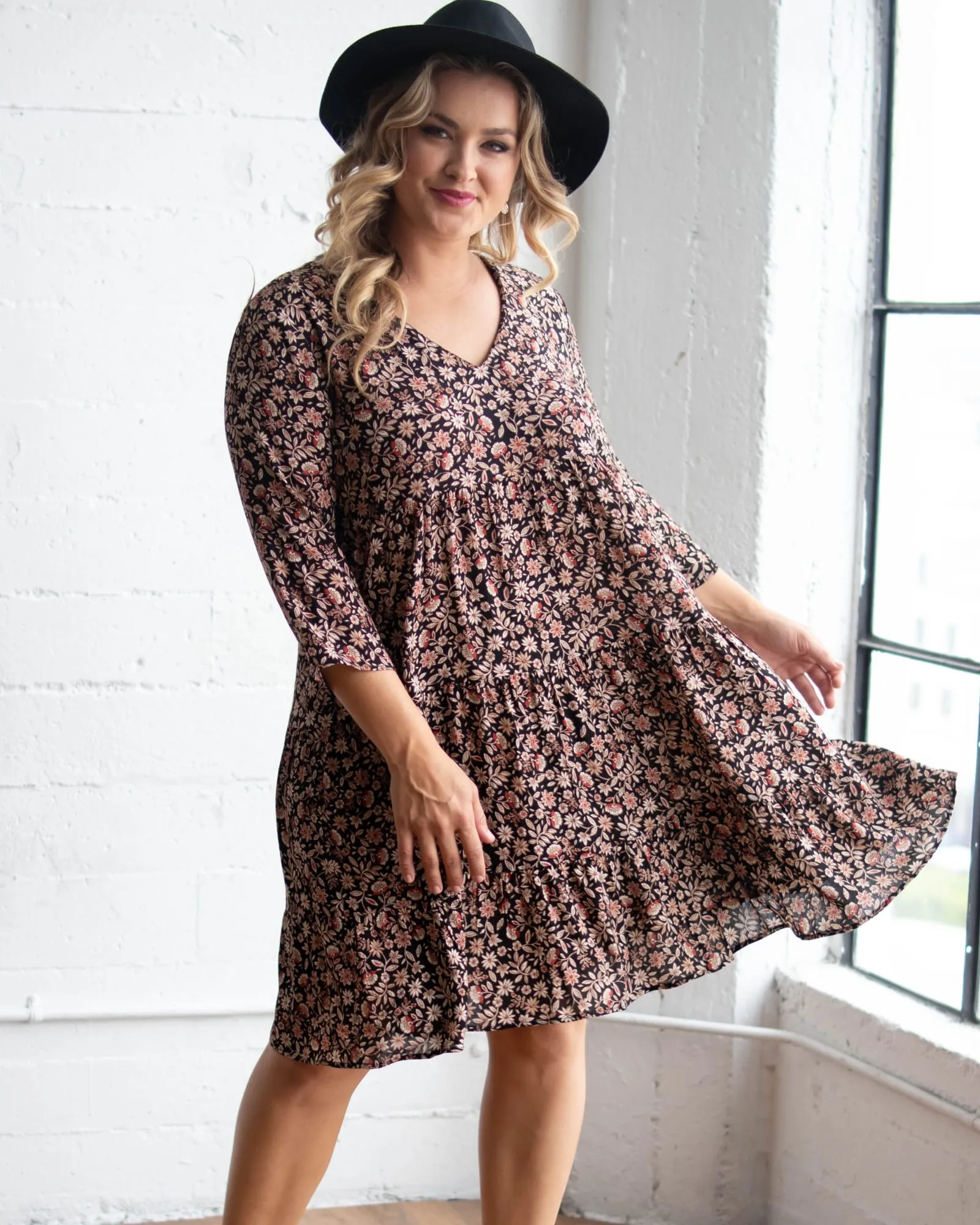 Issy Tiered Dress | BLACK FLORAL PRINT
