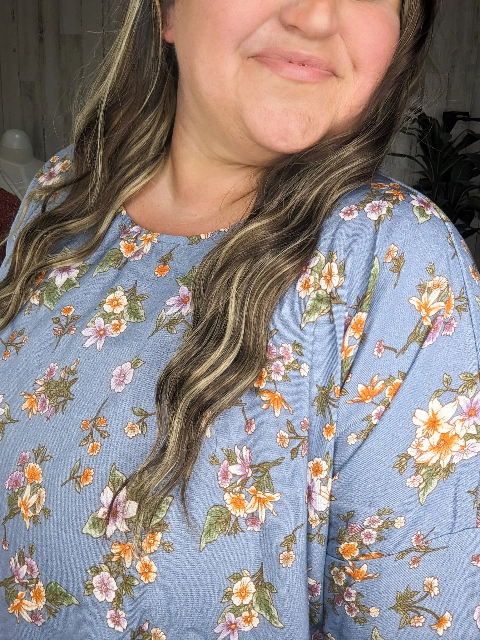 SALE- Constantine Sharkbite Hem Short Sleeve Top in Dusty Blue Florals