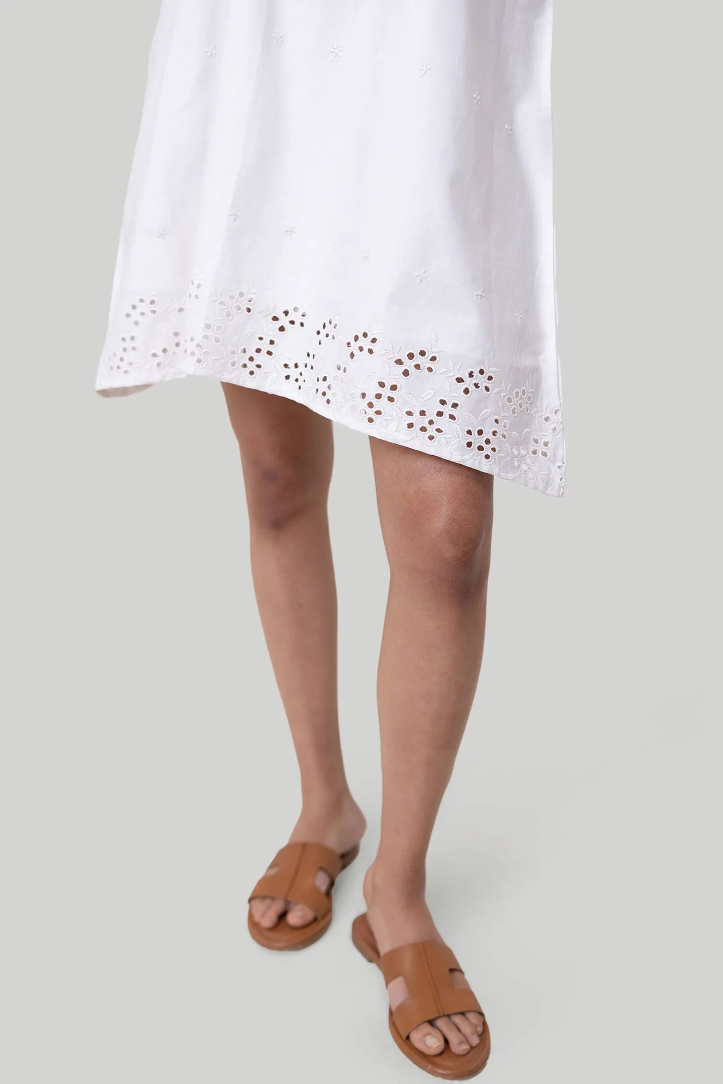 Short Tent Dress in White Embroidery
