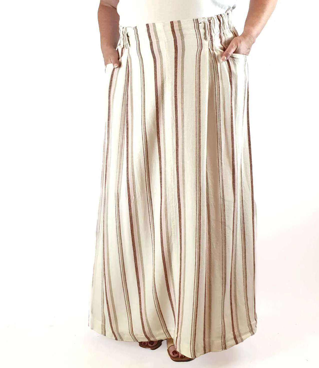 White skirt with virtical red and pink striped print size XL (best fits size 16)