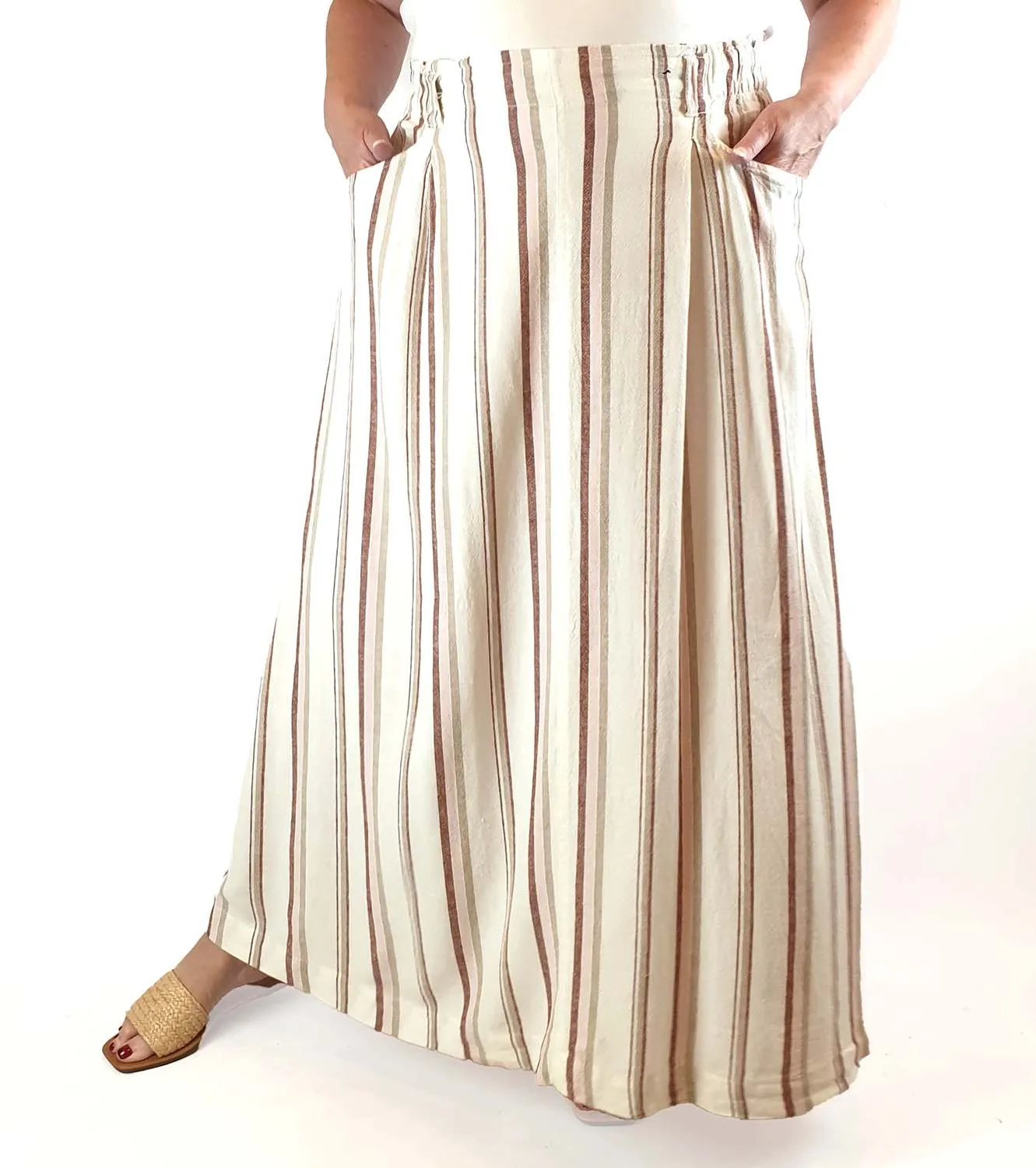 White skirt with virtical red and pink striped print size XL (best fits size 16)